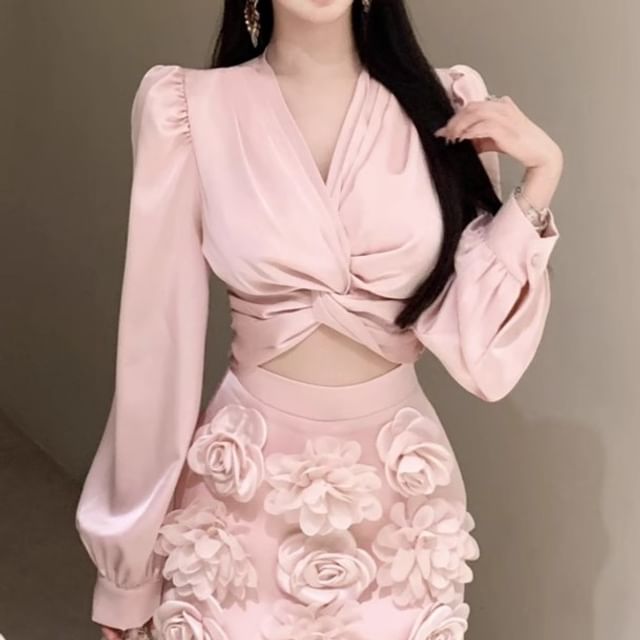 Rise V-Neck / Floral Ruched Blouse Applique High Plain Pencil Mini Long Crop Sleeve Skirt