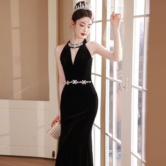 Mermaid Neck Cutout Rhinestone Halter Accent Evening Dress