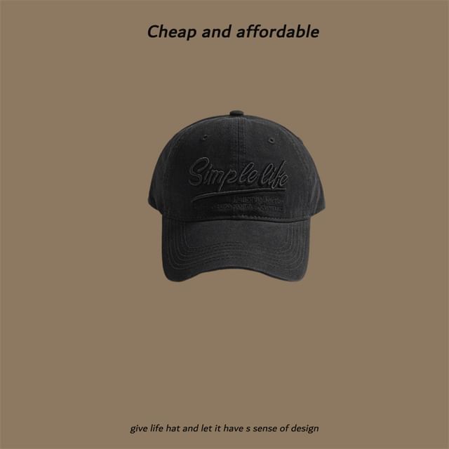 Cap Embroidered Washed Letter