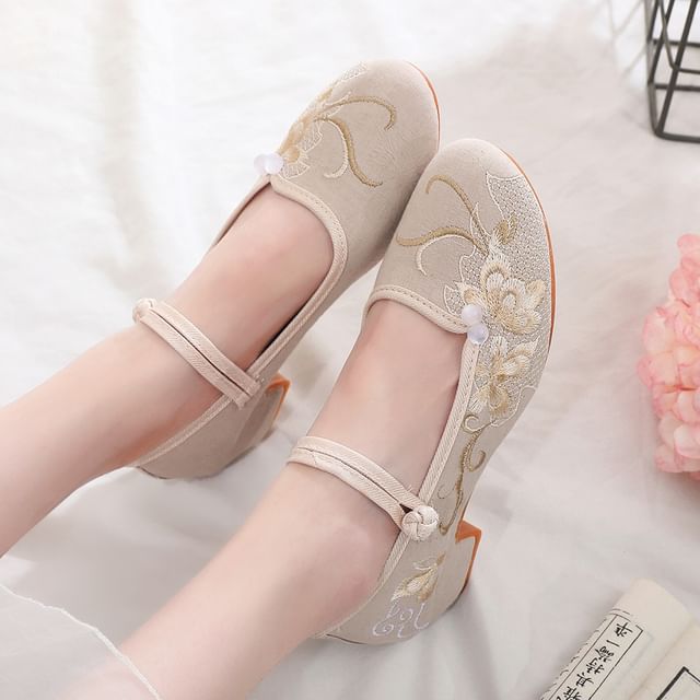 Shoes Block Embroidered Heel