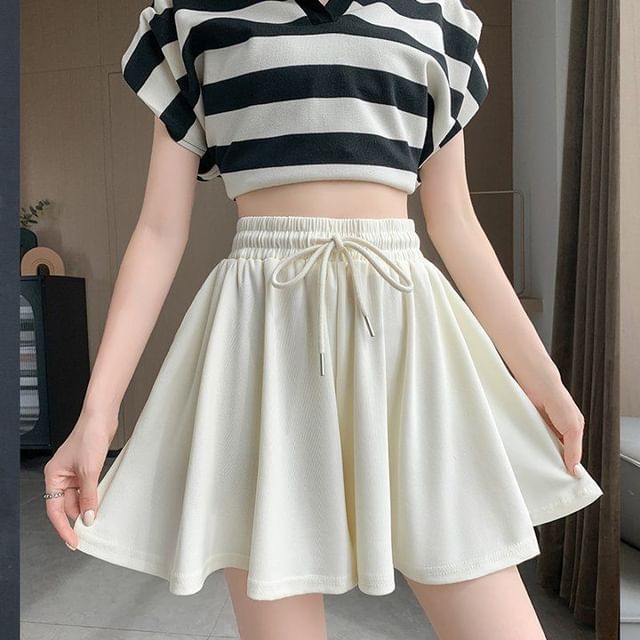 Drawstring Waist Plain Shorts Wide Leg