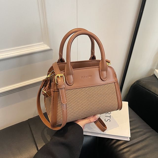 Crossbody Bag Lettering