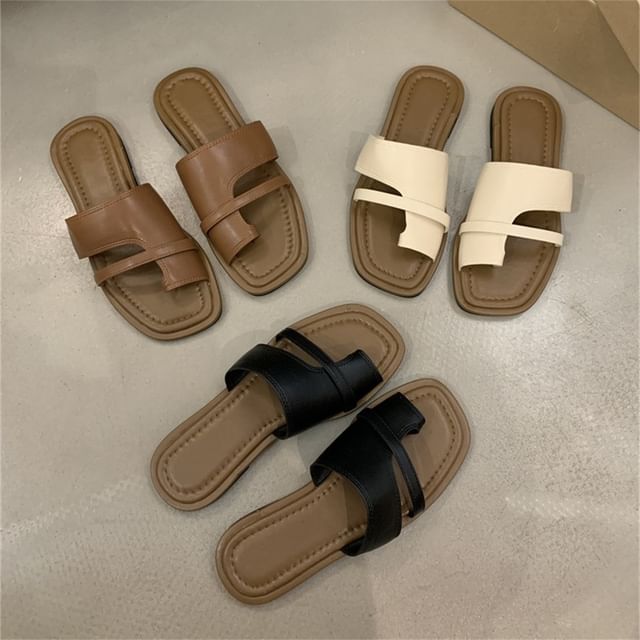 Toe Slide Loop Sandals Flat