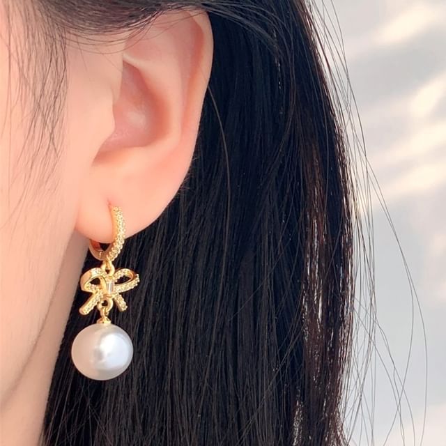 Faux Pearl Rhinestone Huggie Drop Bow Earring