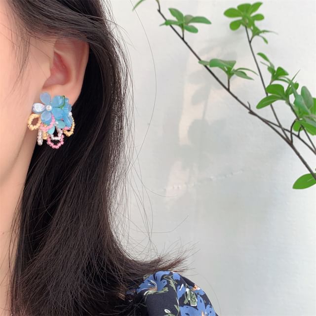 Flower Faux Pearl Beaded Ear Stud / Clip-On Earring