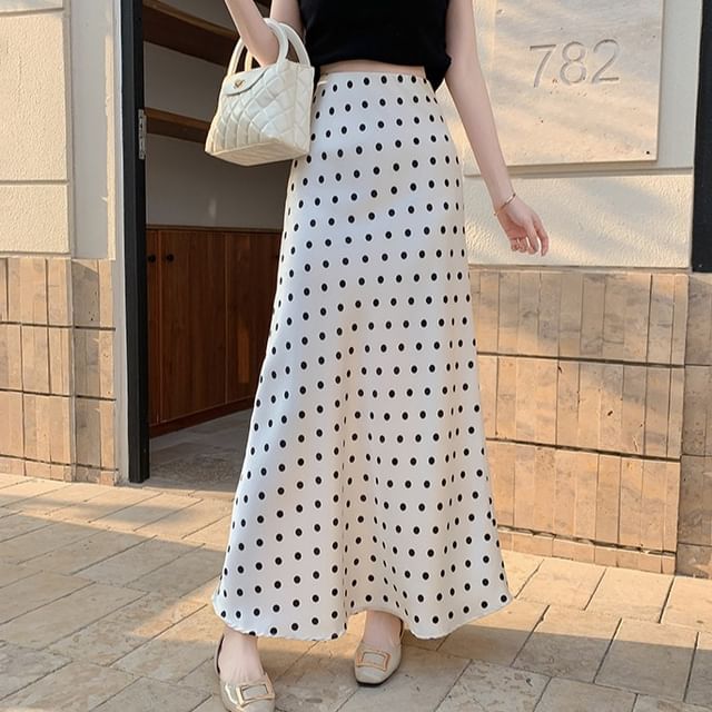 Dotted High Skirt A-Line Maxi Rise