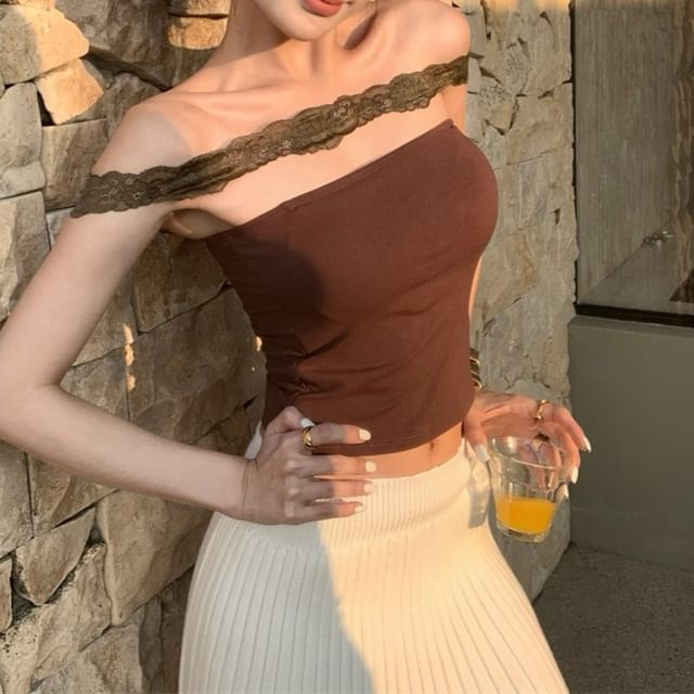 Plain Crop Padded Slim Halter Lace Fit Top Panel