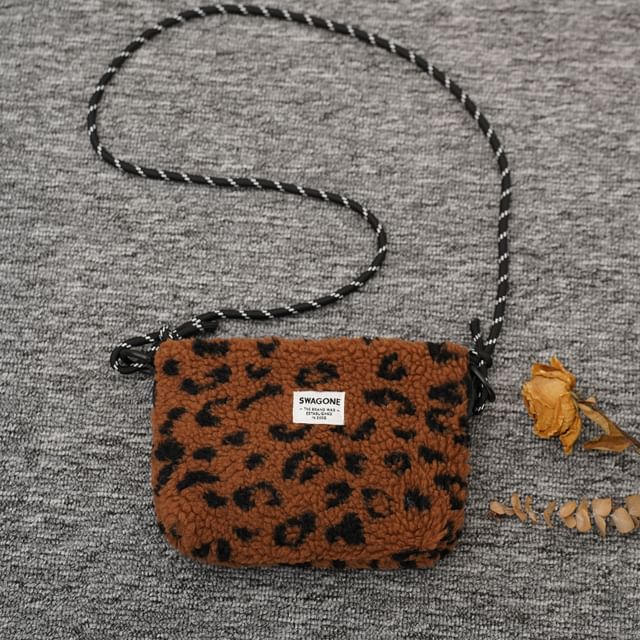 Bag Applique Fleece Crossbody