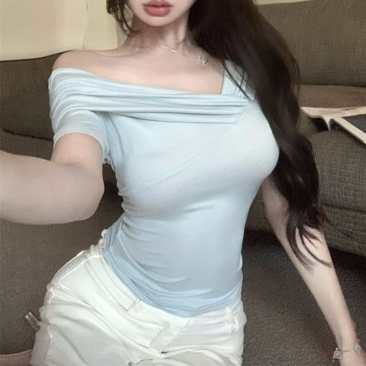 Plain Short-Sleeve One-Shoulder T-Shirt