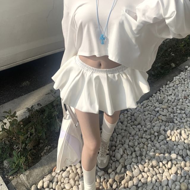 Plain Mini / Crop T-Shirt Off A-Line Shoulder Skirt Long-Sleeve