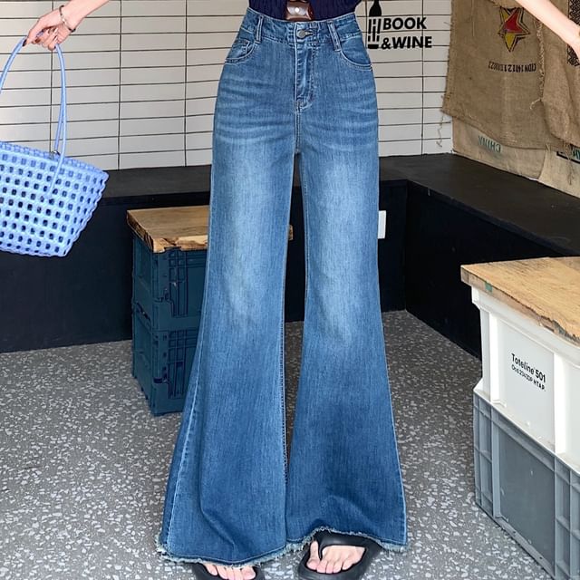 High Washed Jeans Flared Rise