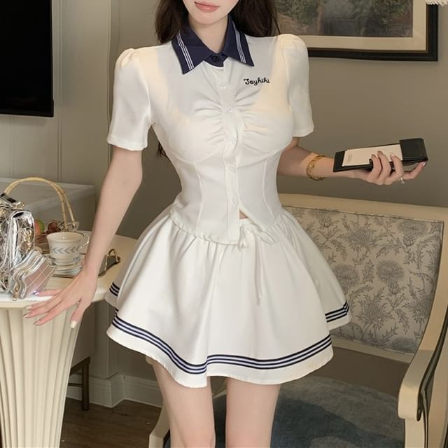 Embroidered Letter Short-Sleeve T-Shirt Collar