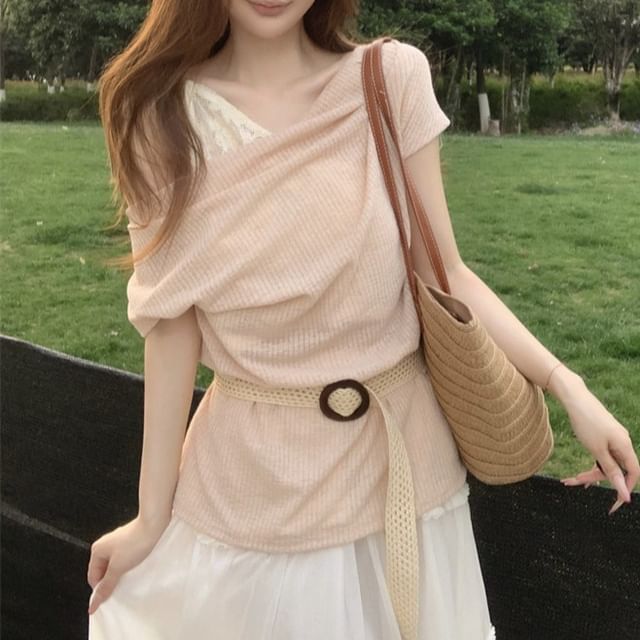 Short-Sleeve Plain One-Shoulder Tee