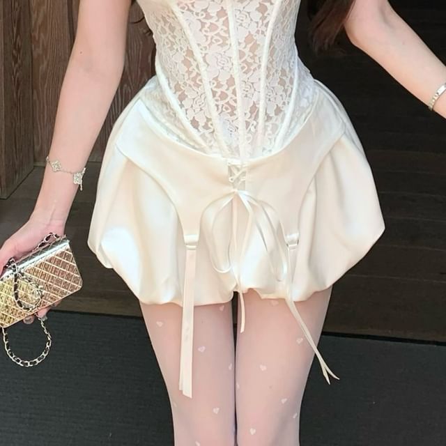 Lace Square-Neck Shorts Waist High Fishbone Balloon / Top Puff-Sleeve