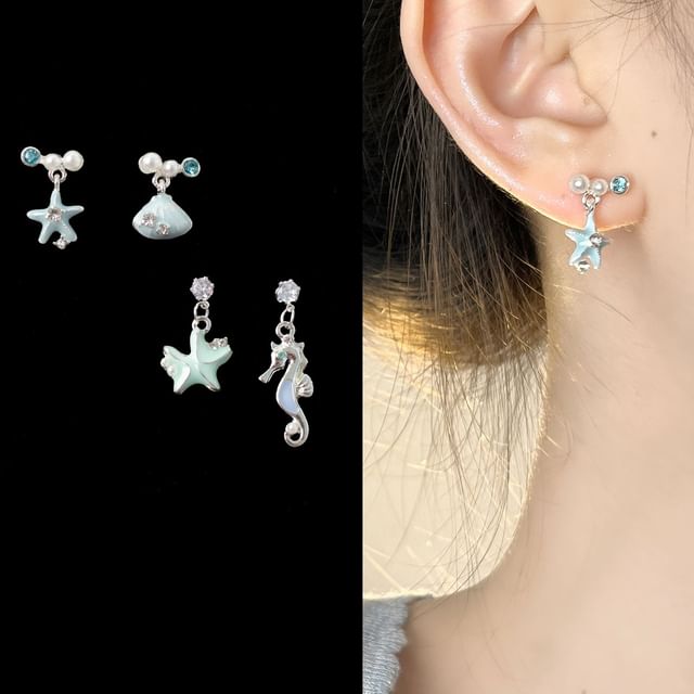 Star Earring Asymmetrical Drop Clip-On / Rhinestone