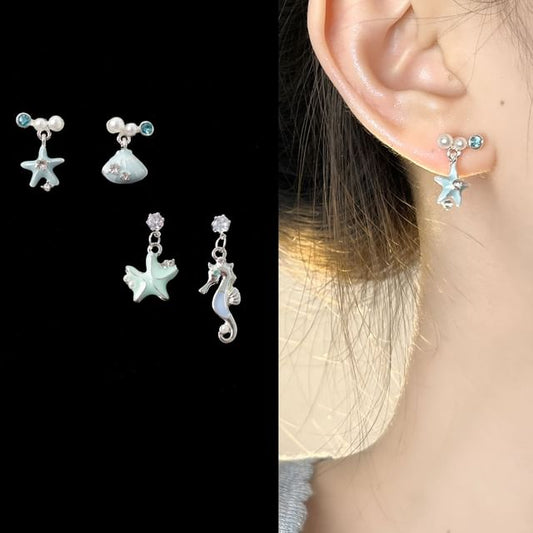 Star Earring Asymmetrical Drop Clip-On / Rhinestone