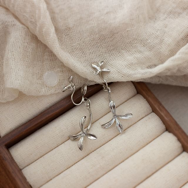 Clip-On Earring Drop / Flower