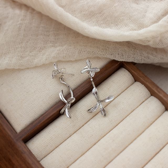 Clip-On Earring Drop / Flower