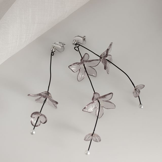 Earring / Asymmetrical Drop Flower Clip-On