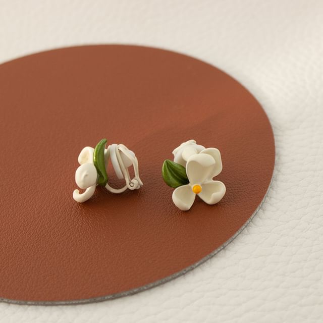 Stud Cuff Ear Designs) Floral Alloy Earring (Various /