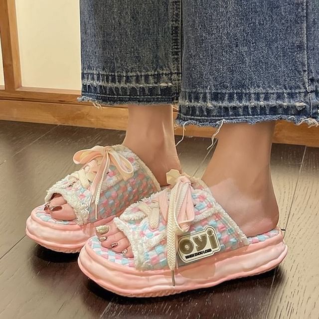 Sneakers Checkerboard Lace-Up Frayed Platform Sandals