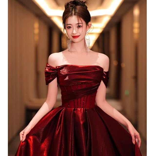 Off-Shoulder Ruched A-Line Glitter Short-Sleeve Gown Evening Maternity