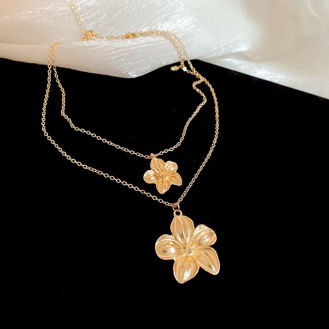 Alloy Earring Floral Necklace / Drop Pendant