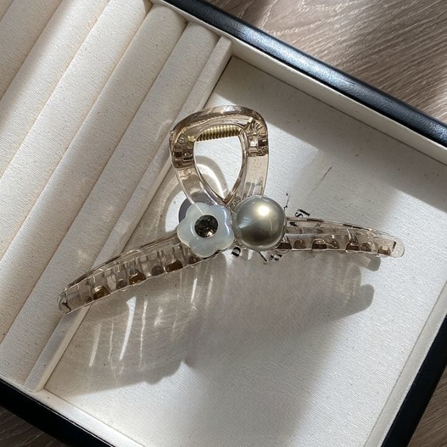 Flower Claw Pearl Acrylic Faux Hair