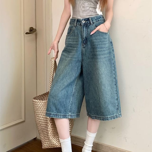 Rise Capri Washed Leg Wide High Jeans