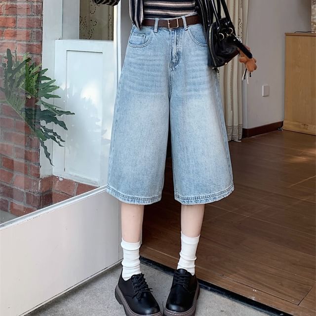 Rise Capri Washed Leg Wide High Jeans