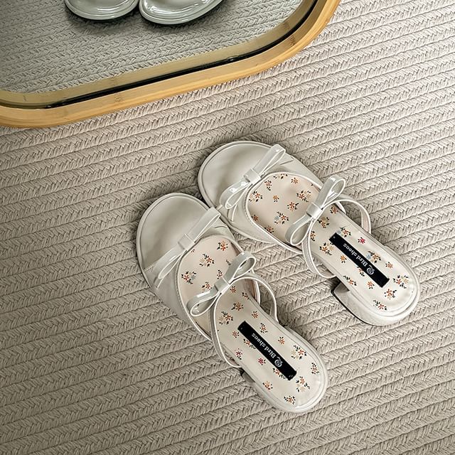 Bow Chunky Heel Leather Patent Sandals