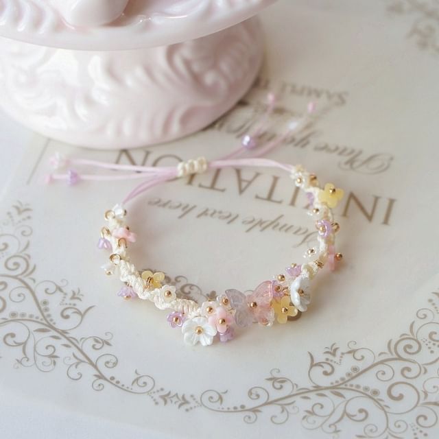 Flower Bead String Bracelet