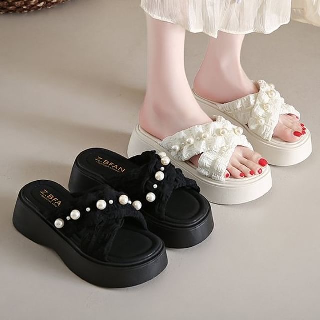 Pearl Cross Slide Faux Sandals Criss Platform
