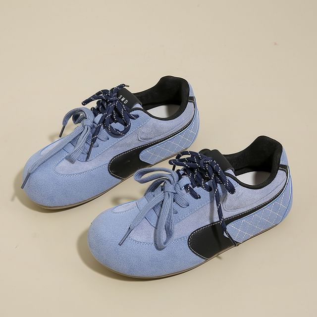 Sneakers Quilted Panel