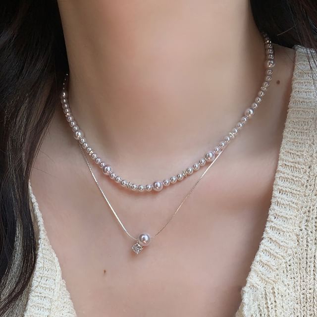 Faux Necklace Pearl