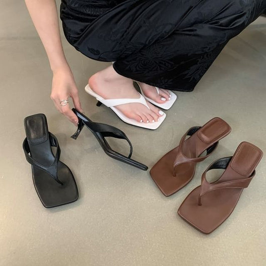 Kitten Flip-Flops Toe Heel Square