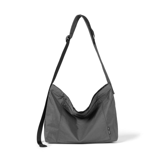 Zip Messenger Bag Lightweight Plain