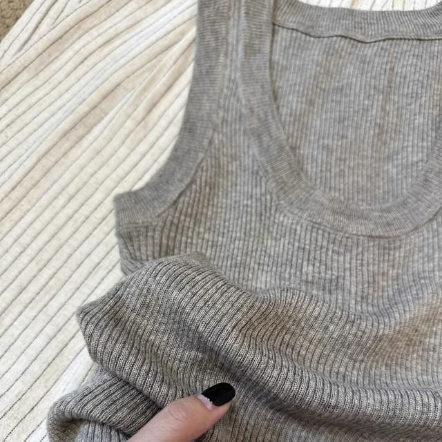 Plain Knit Scoop Top Tank Neck