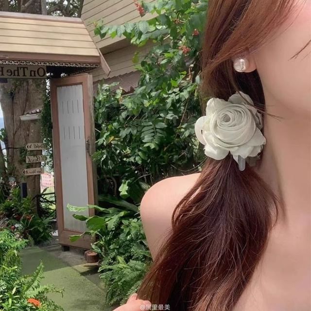 Fabric Claw Flower Hair