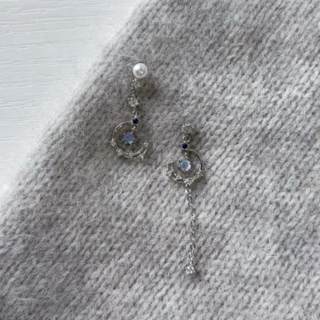 / Faux On Clip Pearl Drop Earring Asymmetrical Rhinestone