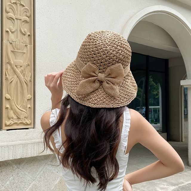 Straw Hat Bow Bucket