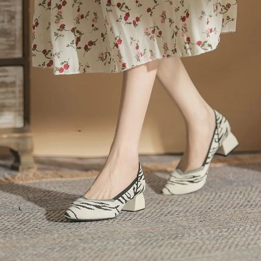 Pumps Chunky Pointed Heel
