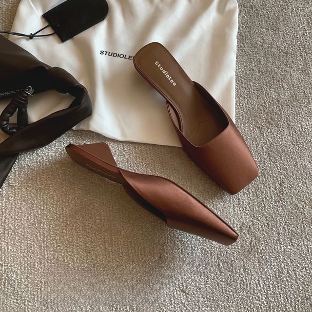 Square Heel Low Mules Toe