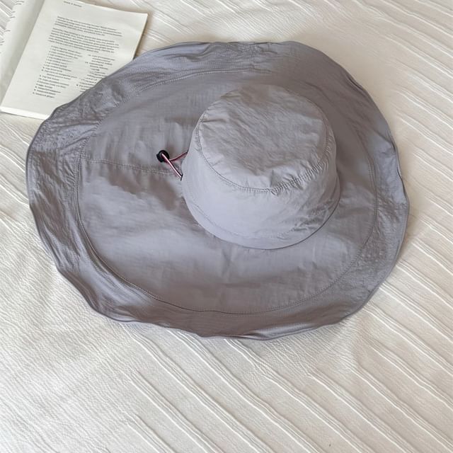 Bucket Hiking Ruffle Plain Hat