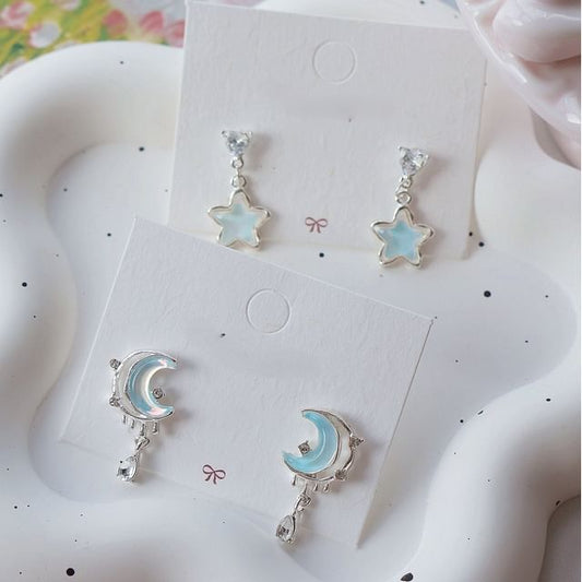 Earring Asymmetrical Stud