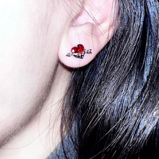 Heart Rhinestone Ear Stud