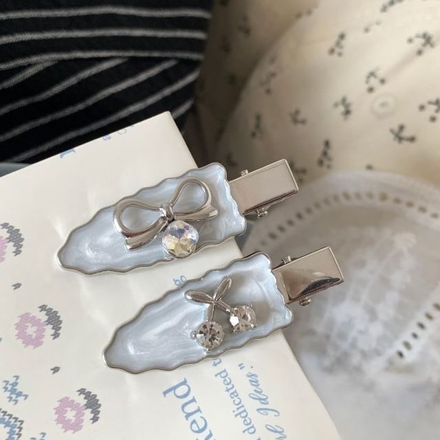2: Rhinestone of Alloy Cherry / Bow Set Hair Clip
