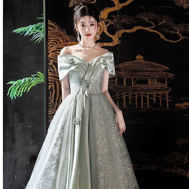 Short Sleeve Off Shoulder Floral Patterned Ruched Panel Lace A-Line Evening Gown