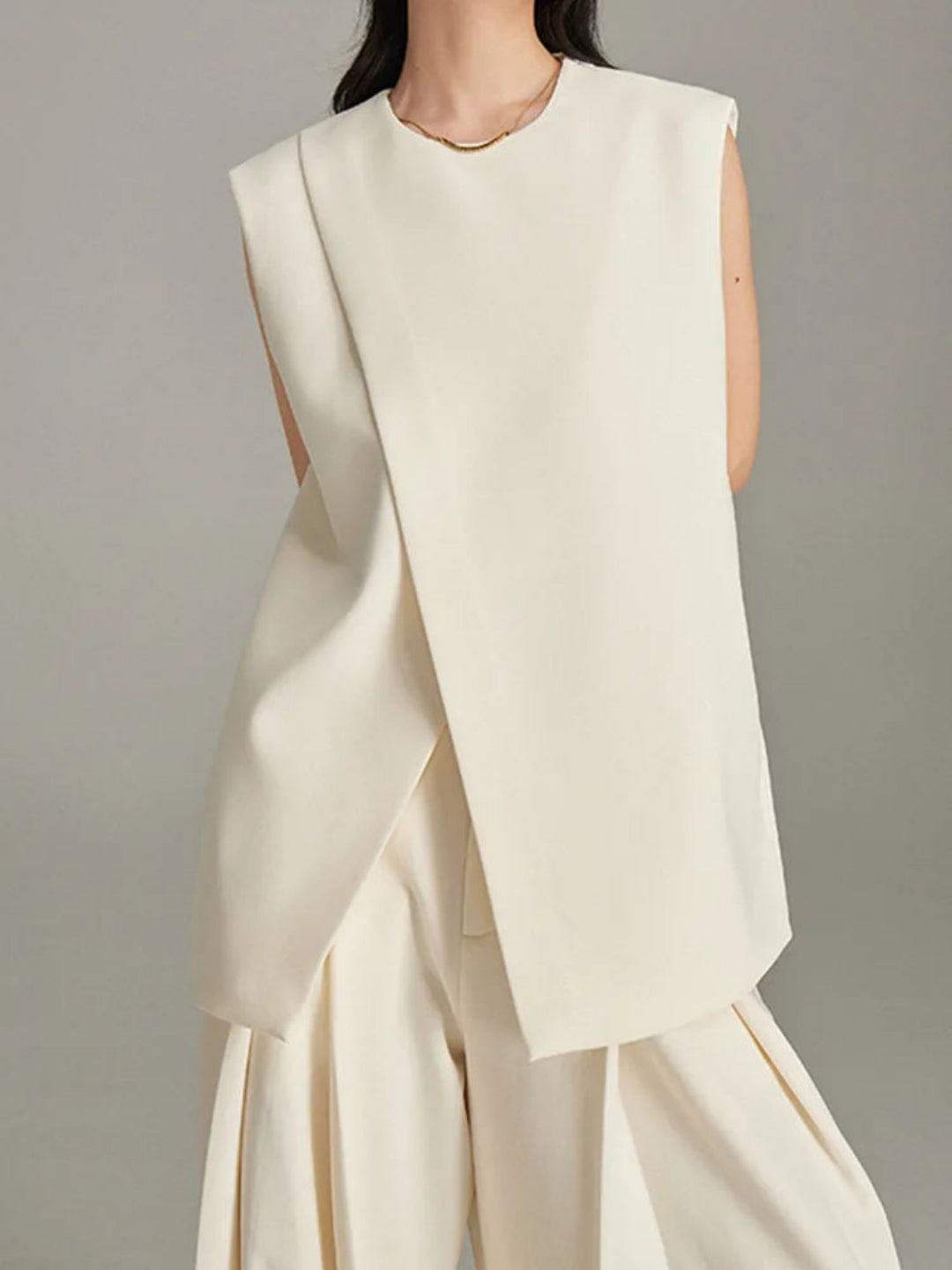 O-neck Cream Slit Sleeveless Modern Top Tunic Hem