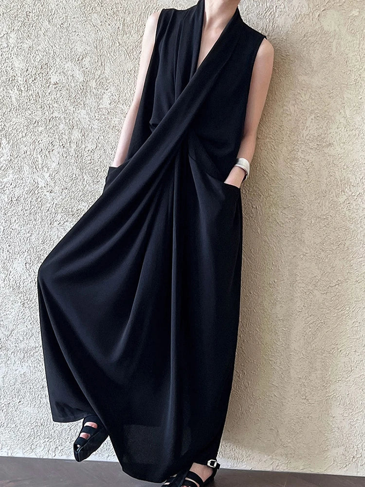 Elegant Sleeveless Midi Draped with Dress Pockets
